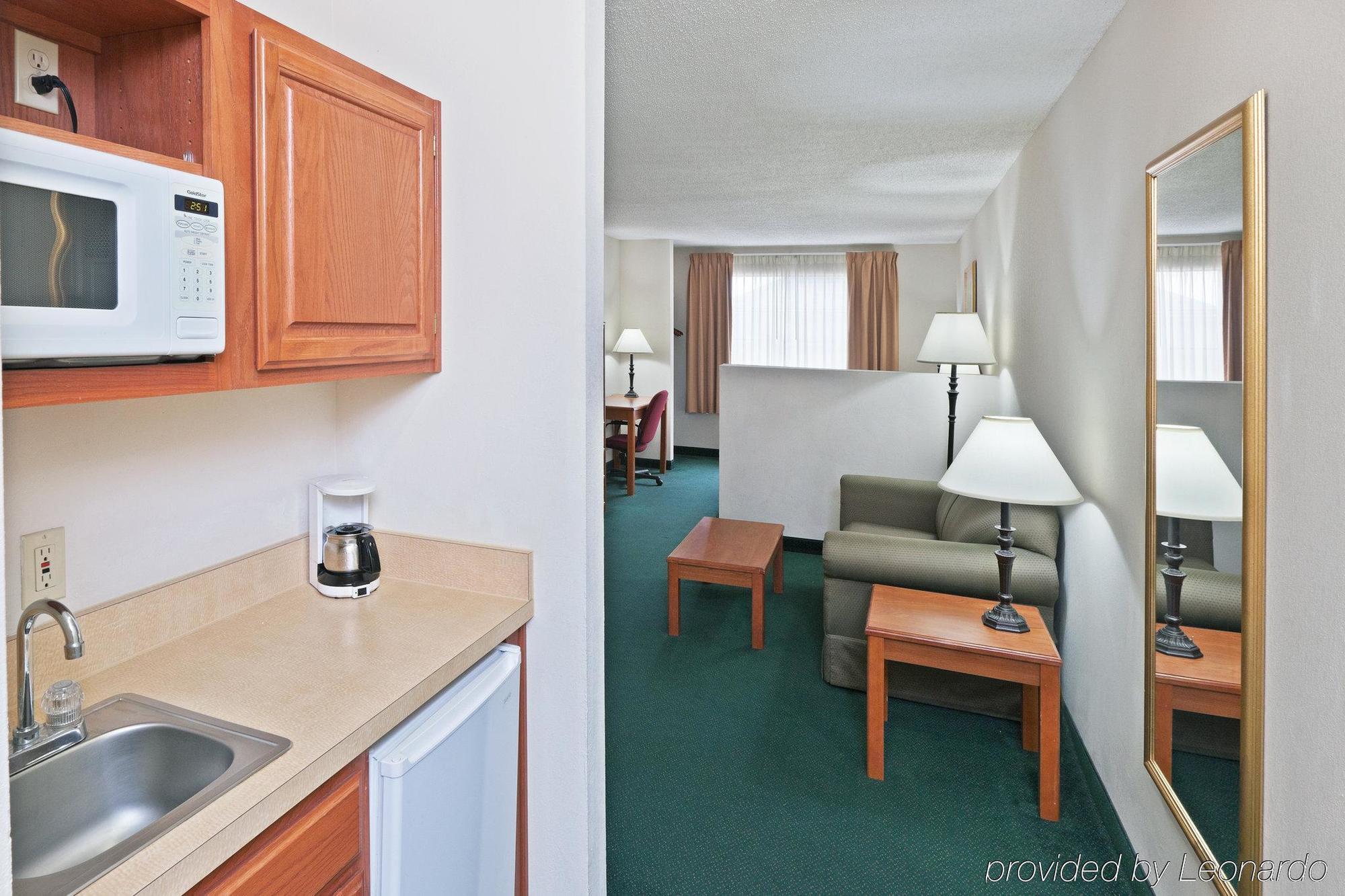 Holiday Inn Express Hotel & Suites Vinita By Ihg Room photo