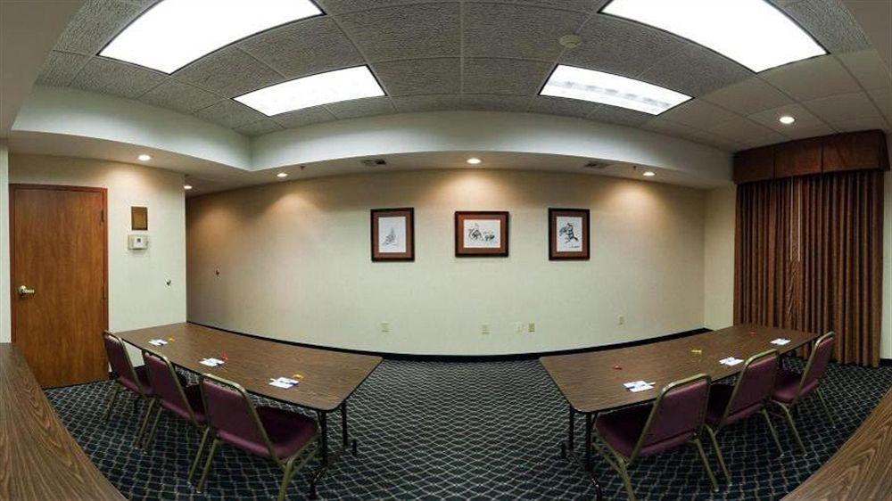 Holiday Inn Express Hotel & Suites Vinita By Ihg Exterior photo