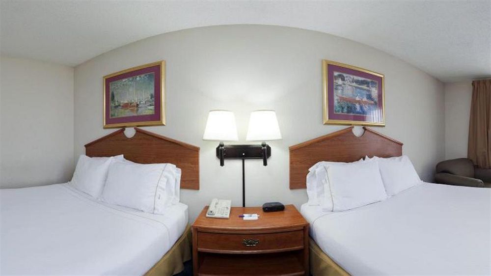 Holiday Inn Express Hotel & Suites Vinita By Ihg Exterior photo