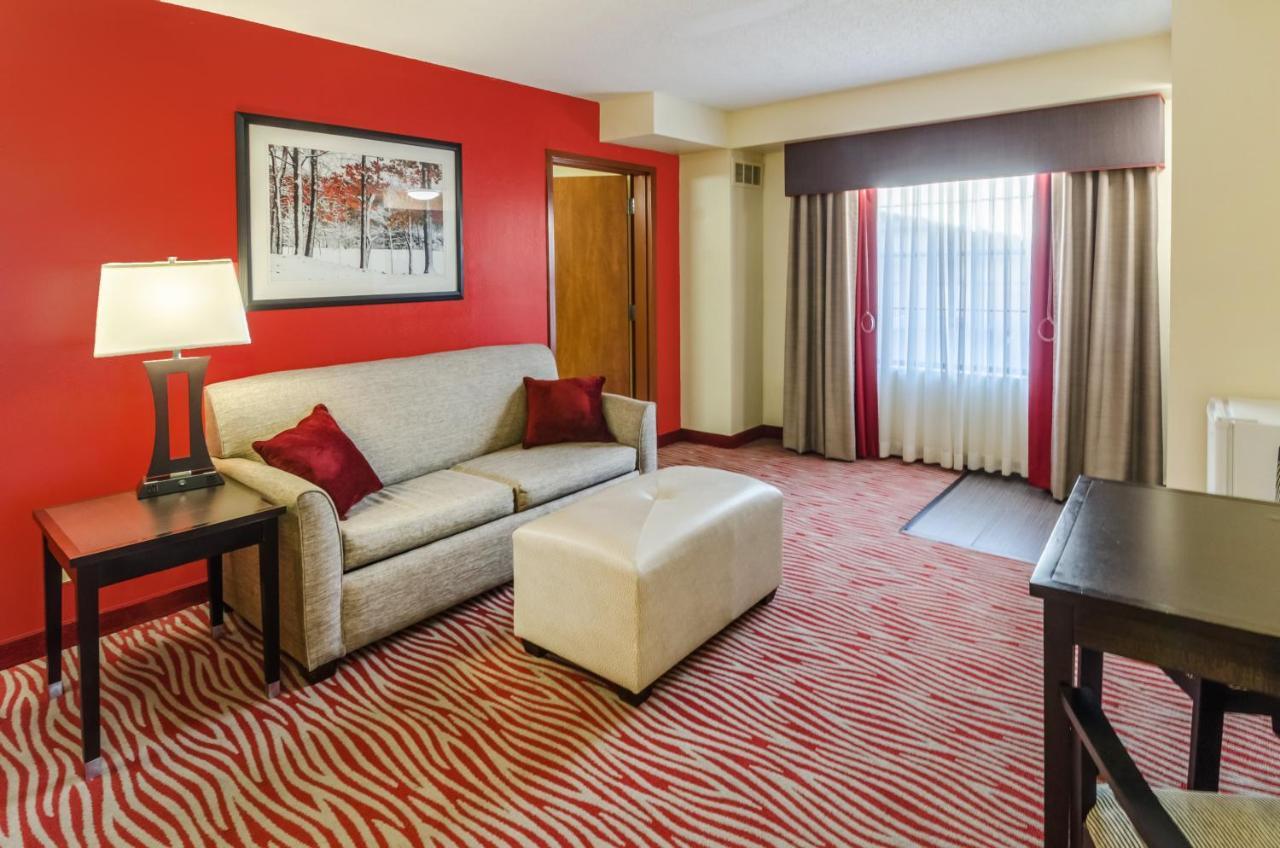 Holiday Inn Express Hotel & Suites Vinita By Ihg Exterior photo