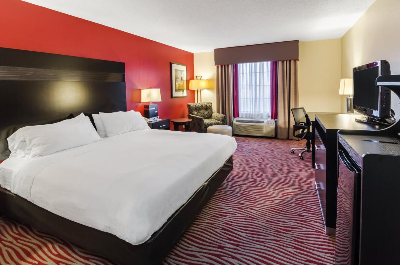Holiday Inn Express Hotel & Suites Vinita By Ihg Exterior photo